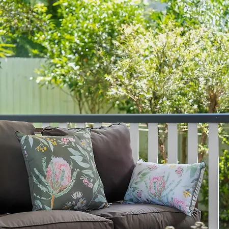 Family-friendly In Vibrant West End *