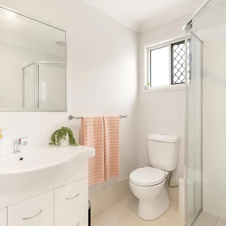 Smart Self Check-in - S Freney Apartment *
