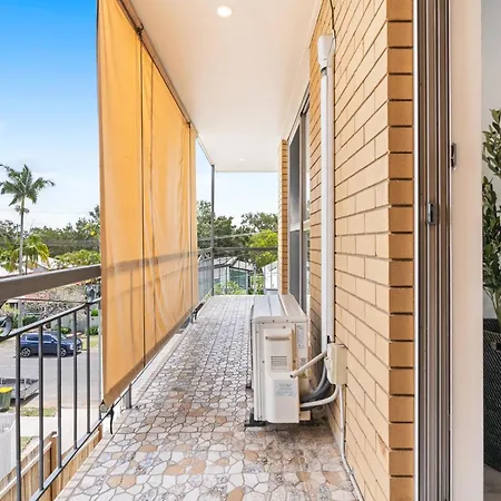 Elegant 2-bed With Balcony By Parks And Amenities * Brisbane