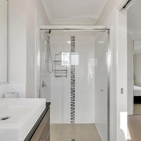 Bright 2-bed With Private Balcony & Serene View Apartment