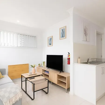 Apartment Smart Self Check-in - S Freney