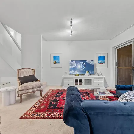 Apartment Charming 2-bed Terrace In Prestigious Ascot