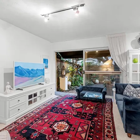 Charming 2-bed Terrace In Prestigious Ascot *