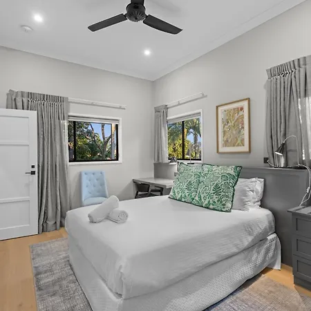 Family-friendly 3-bed In New Farm
