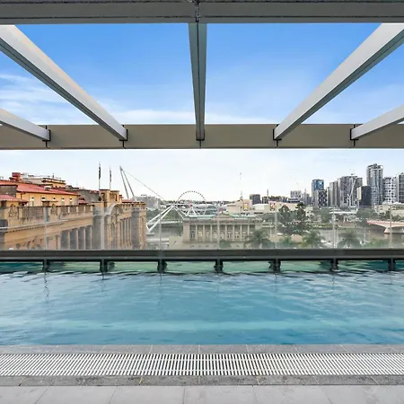 Apartment 2-bed Pad With Pool & Gym Brisbane