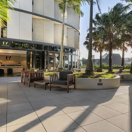 Fortitude Valley 3-bed, Floor And Bridge View