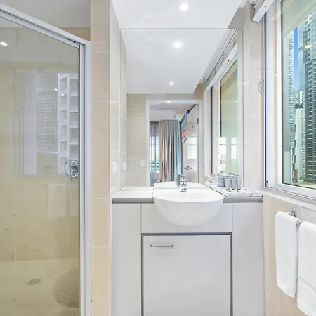 2-bed Pad With Pool & Gym Apartment Brisbane