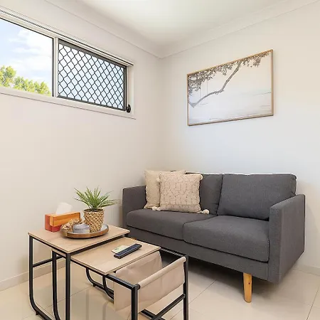 Smart Self Check-in - W Freney Apartment *