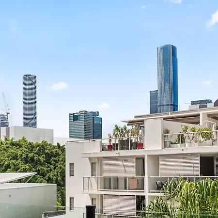 South With Pool Access Brisbane