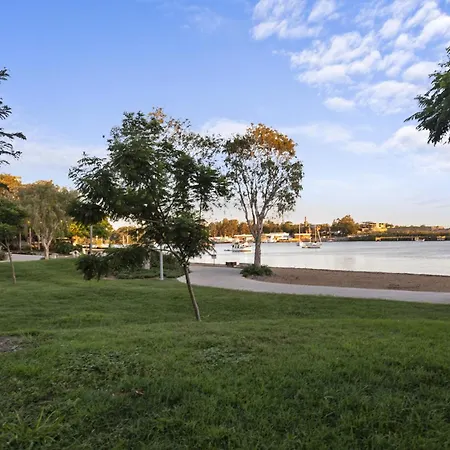 Charming 2-bed Terrace In Prestigious Ascot Apartment Brisbane