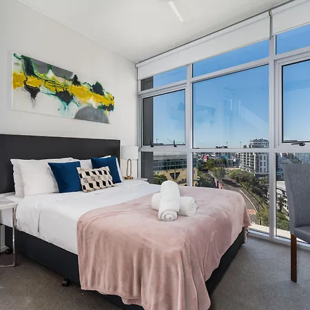 Apartment Skyline Hosted By Aab