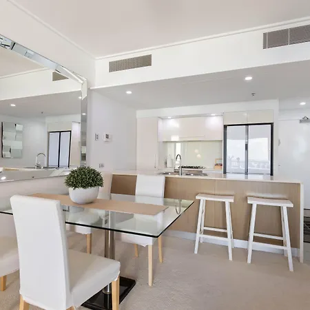 Apartment Skyline Hosted By Aab *