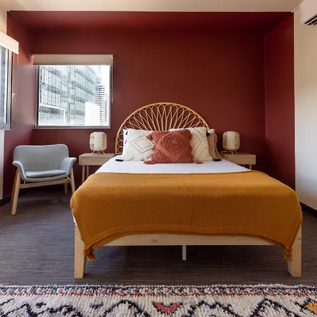 Roamer Hotel
