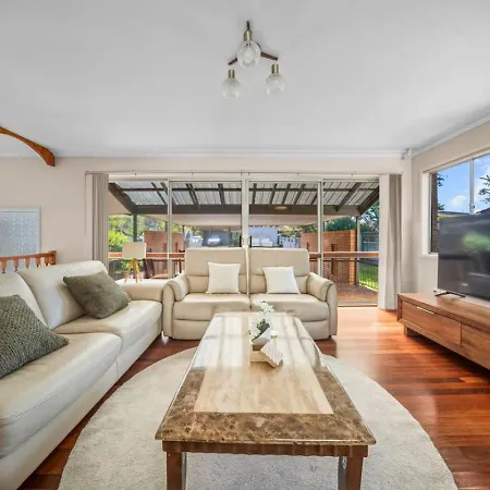 Holiday home Chic Vibes Oasis Pool And Patio Comfort For Groups Brisbane