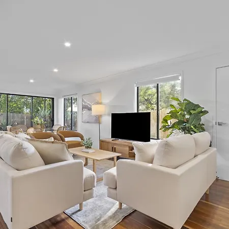 Holiday home Retreat With Parking Close To Greenslopes Hospital Brisbane