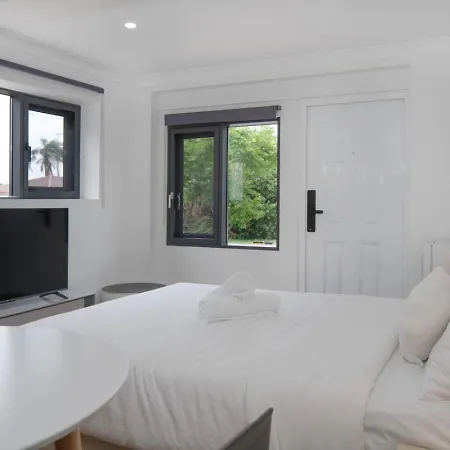 New Self-contained Unit For Solo Or Couple Travelers Holiday home