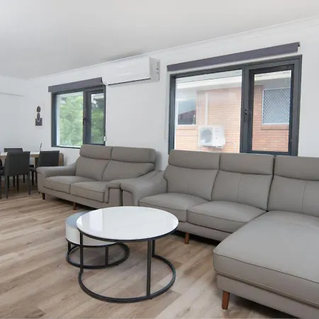 Holiday home Spacious 4br Family Near Garden Brisbane