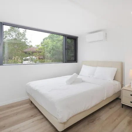 Holiday home Newly Renovated Modern 2br Self-contained Unit Brisbane