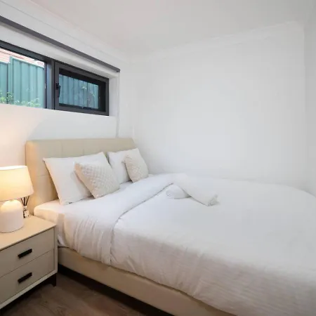 Newly Renovated Modern 2br Self-contained Unit