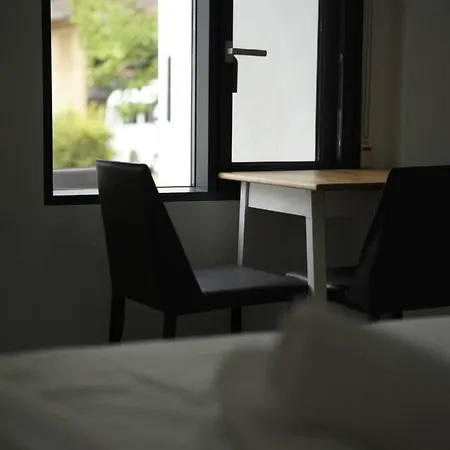 Self-contained Unit Perfect For Solo Or Couple Travelers