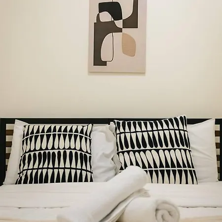 Affordable Comfort Cozy With Essentials Holiday home