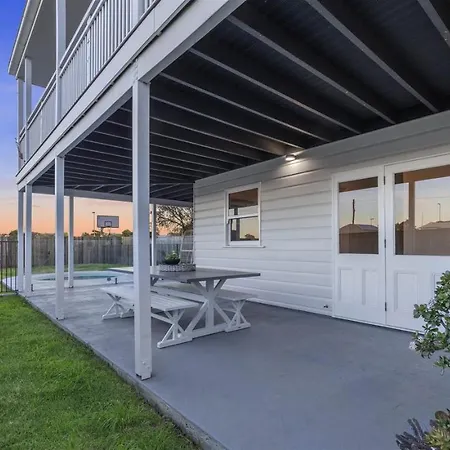 Parkside Family Haven - 5bdrm Holiday home Brisbane