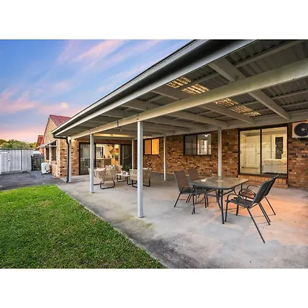 Holiday home Spacious Family Retreat In Perfect Location! *