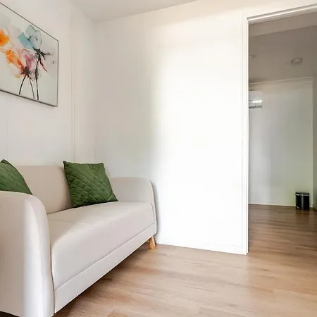 B5q Abnb-style 2br House With Free Parking And 5 Mins Ride To Eagle Farm
