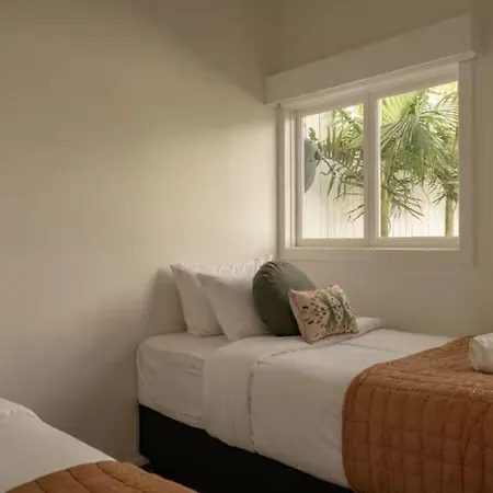 Loco Piso House Pet Friendly - Pool & Holiday home