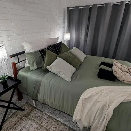 Peaceful, Modern, Lowtoxic, Bfast Included