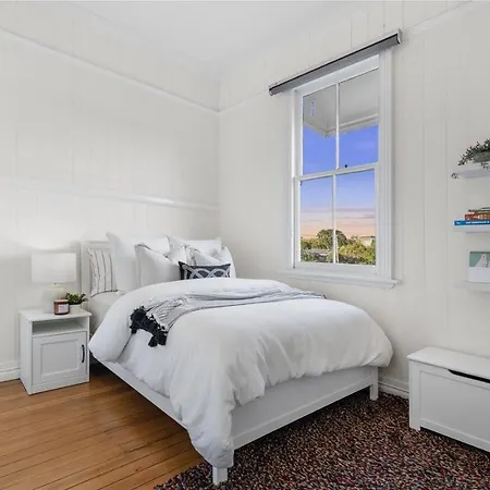 Parkside Family Haven - 5bdrm Holiday home *