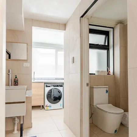 B5q Abnb-style 2br House With Free Parking And 5 Mins Ride To Eagle Farm Holiday home Brisbane