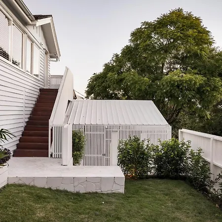 Loco Piso House Pet Friendly - Pool & Holiday home Brisbane