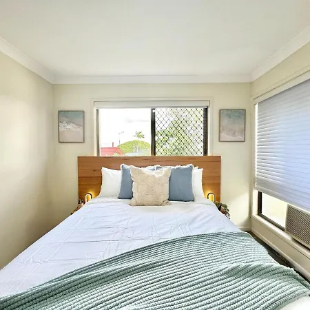 Steps From Sunnybank Hills Shopping Spacious Brisbane