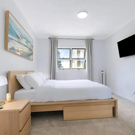 Saphira Edge - Art Deco Elegance In Brisbane's Heart Apartment