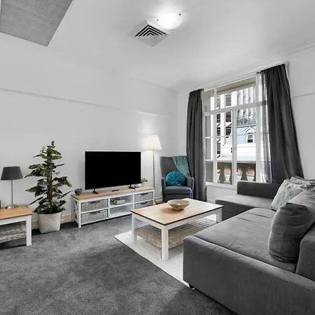 Ann Street Inspired 1bedroom Wcity Views M12 Apartment *