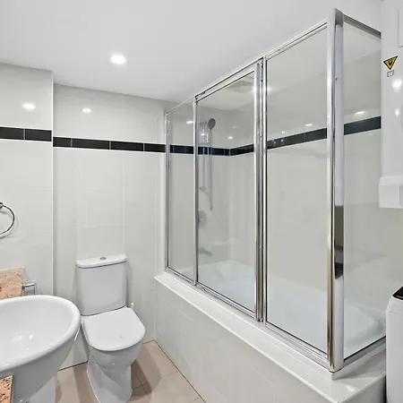 Apartment 2br With Balcony, Pool, Gym And Wifi Brisbane