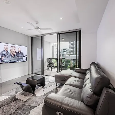 Apartment Noir 1bed In Hamilton - River View With Carpark *