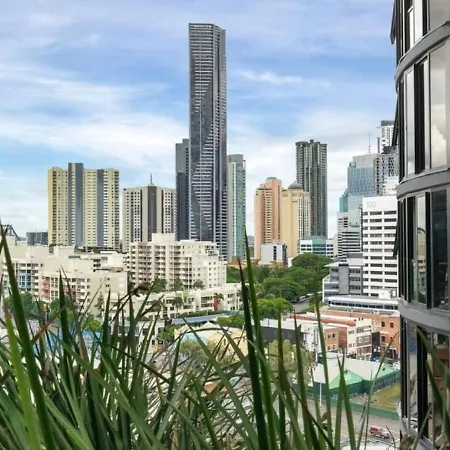 Fortitude Valley 1brm With Skyline Views Apartment *