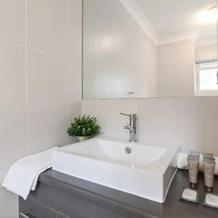 Apartment Pine Street Bulimba *