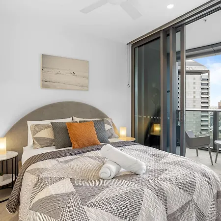 1br Retreat- & River Views Queen's Wharf Apartment Brisbane