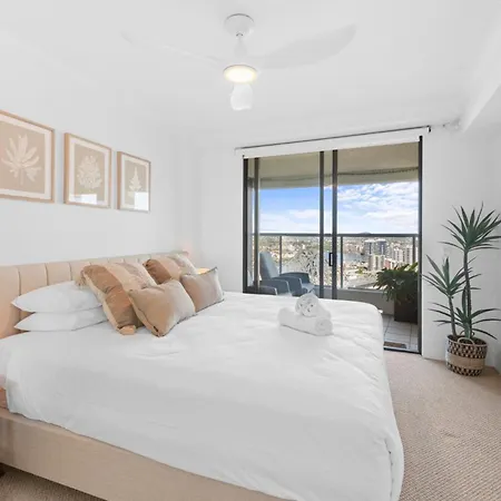 River Place Apartment *
