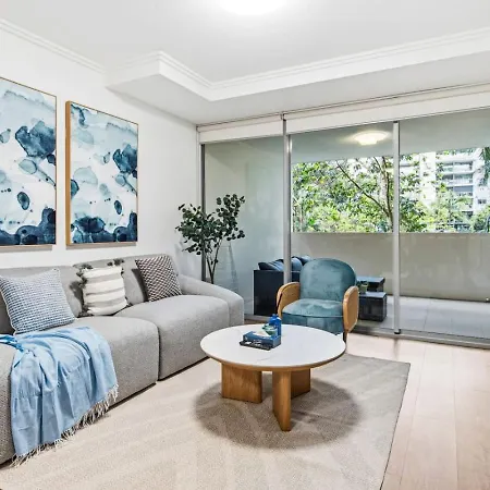 Modern Luxe Urban Comfort In Heart