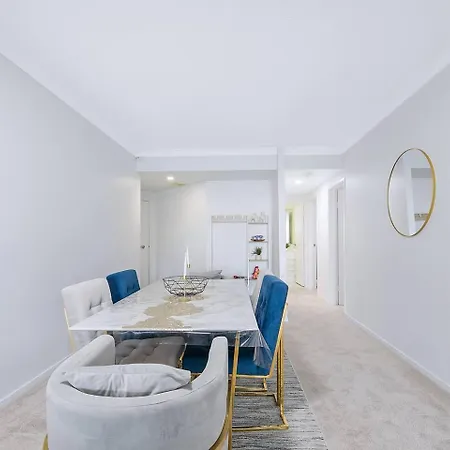 Saphira Edge - Art Deco Elegance In Brisbane's Heart Apartment *