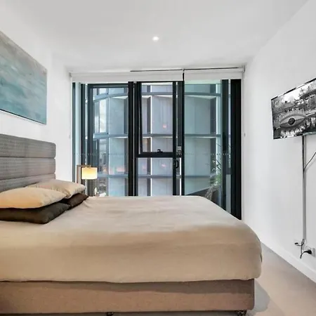 Fortitude Valley 1brm With Skyline Views Brisbane