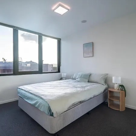 Walk To South & Convention Centre Apartment Brisbane