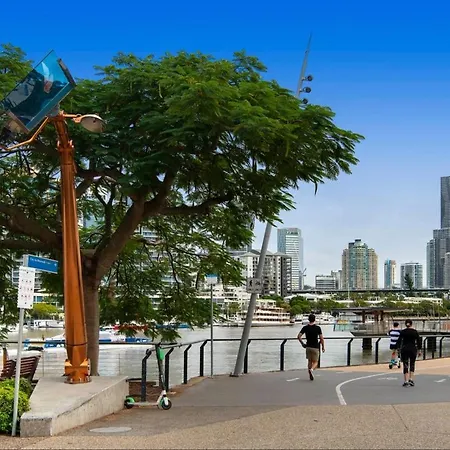 New Farm Sophisticated Retro - 3bed-1bath-1car-views * Brisbane