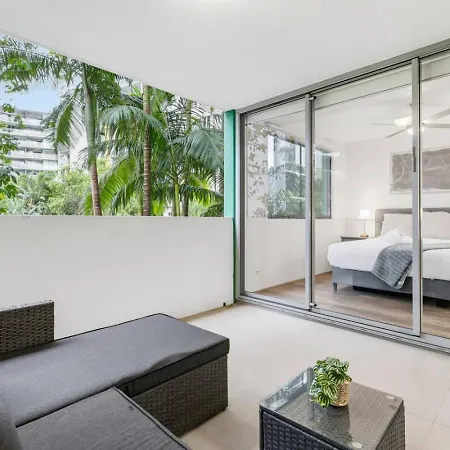 Modern Luxe Urban Comfort In Heart Apartment Brisbane