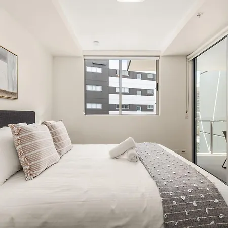 Apartment Duncan Street West End *