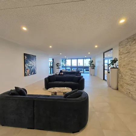 1br Retreat- & River Views Queen's Wharf